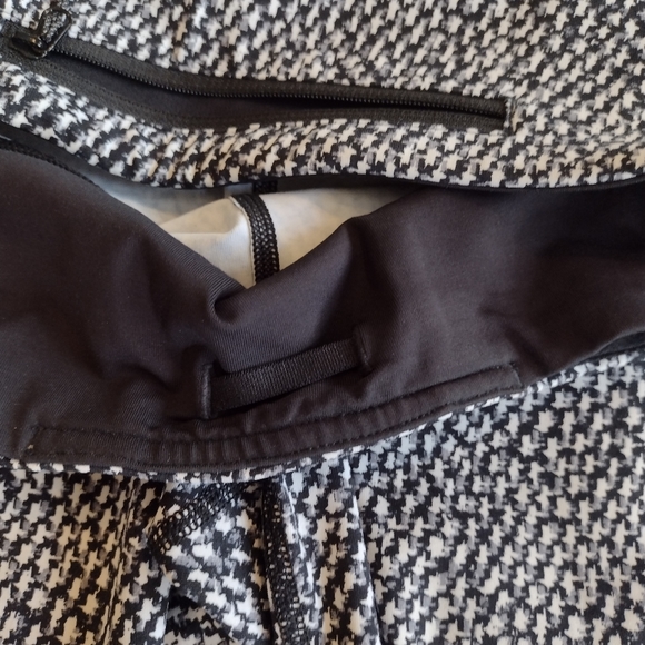 Lululemon leggings - Picture 3 of 5